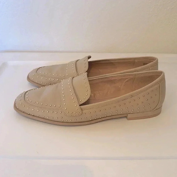 Chelsea & Violet Lisle Tan Leather Studded Loafers Shoes size 9 - Picture 2 of 10